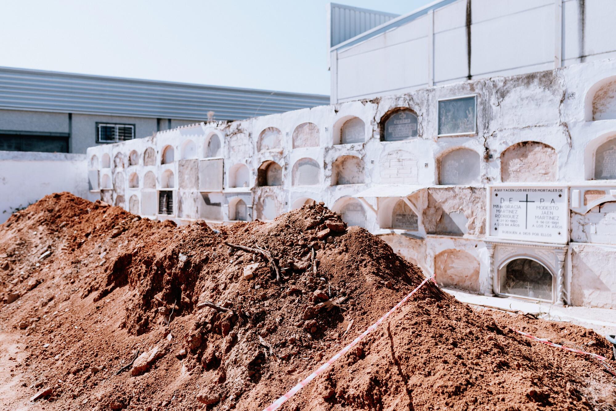 Tantos muertos que nos faltan. Benacazón. Sevilla. - 2